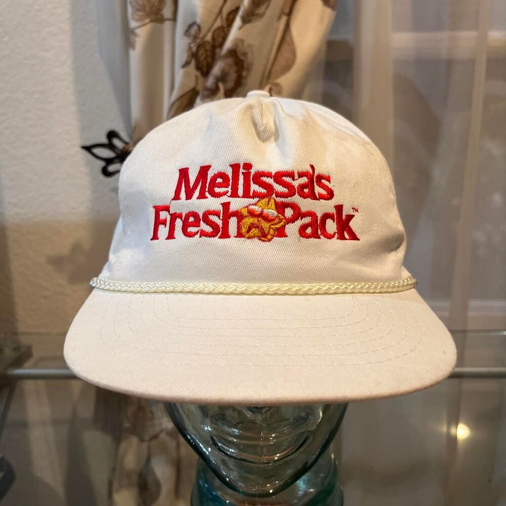 Marlboro Men's White and Cream Hat